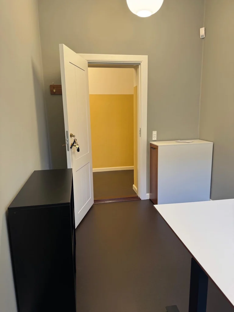 Instagram post from damgaardejendomme. This post is in position 3.